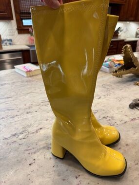 Yellow Patent Knee-High Block Heel Boots - Women's Sz 8